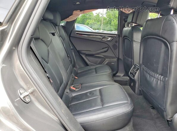 WP1AB2A58HLB20142 2017 PORSCHE MACAN Gray Widok wnętrza z tyłu