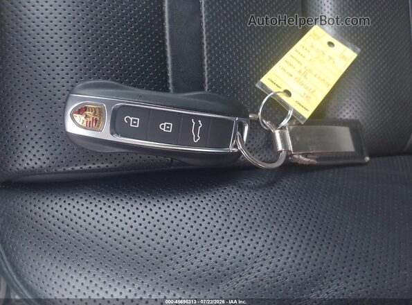 WP1AB2AY9LDA27112 2020 PORSCHE CAYENNE Blue Вид панелі приладів