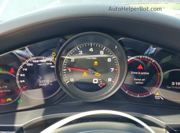 WP1AB2AYXPDA14715 2023 PORSCHE CAYENNE Black Սարքավորումների վահանակի տեսք