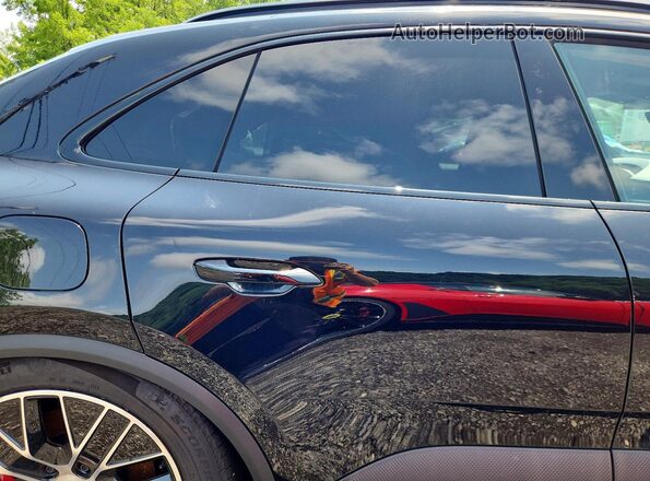WP1AB2XA9SL153661 2025 PORSCHE MACAN Black Հետևի նստատեղերի տեսք