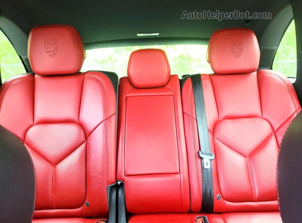 WP1AE2A27HLA68810 2017 PORSCHE CAYENNE Black უკანა სავარძლების ხედი