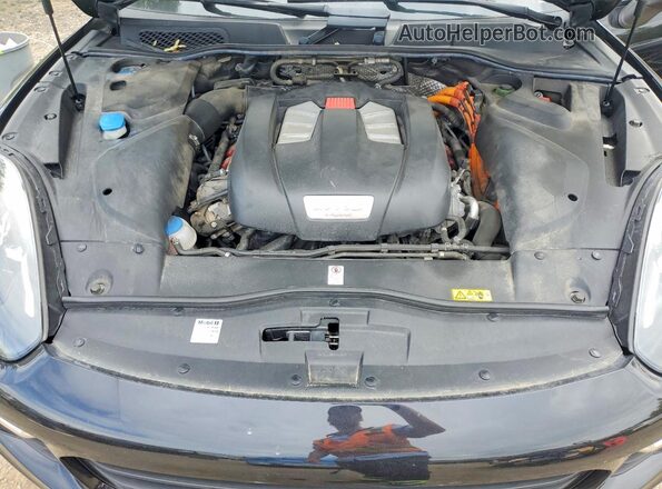 WP1AE2A27HLA68810 2017 PORSCHE CAYENNE Black ძრავის განყოფილების ხედი