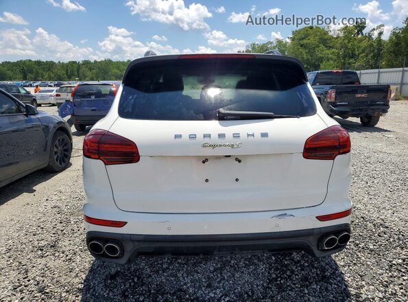 WP1AE2A27HLA70329 2017 PORSCHE CAYENNE White უკანა ხედი
