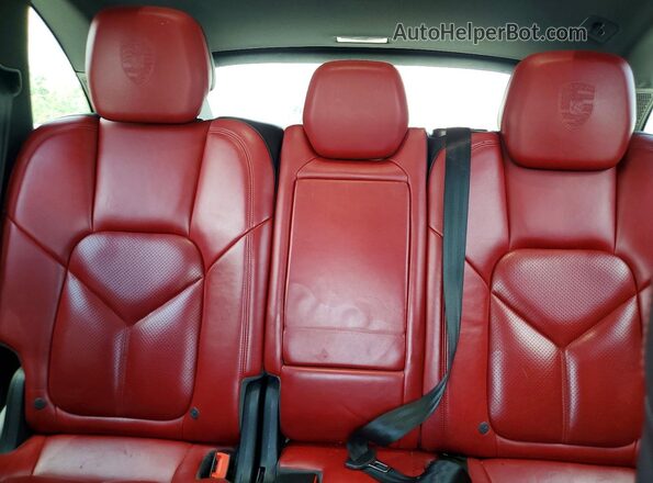 WP1AE2A27HLA70329 2017 PORSCHE CAYENNE White უკანა სავარძლების ხედი