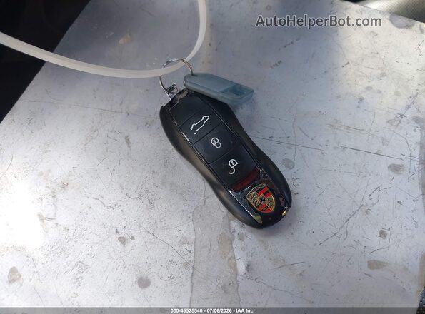 WP1AE2A28GLA17749 2016 PORSCHE CAYENNE Белый Вид панели приборов