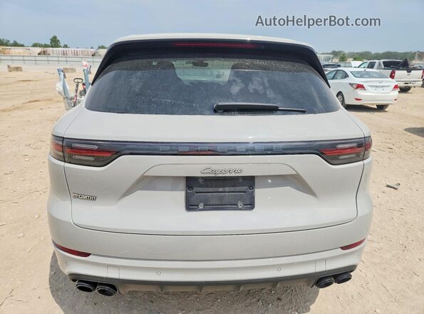 WP1AE2AY0NDA26599 2022 PORSCHE CAYENNE White Widok z tyłu