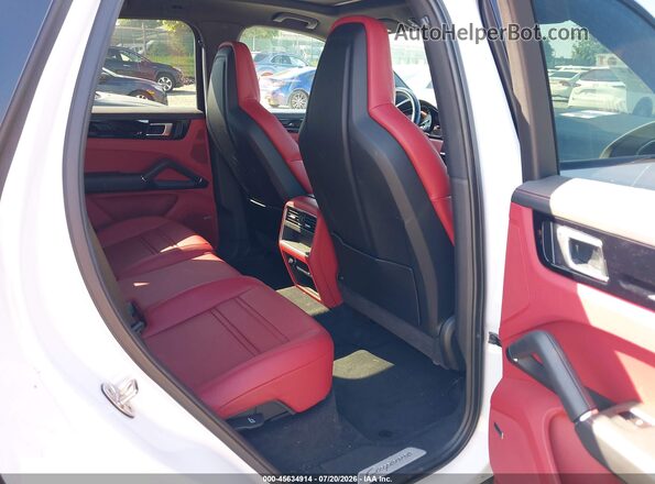 WP1AE2AYXPDA13071 2023 PORSCHE CAYENNE White VIN կոդի պիտակի տեսք