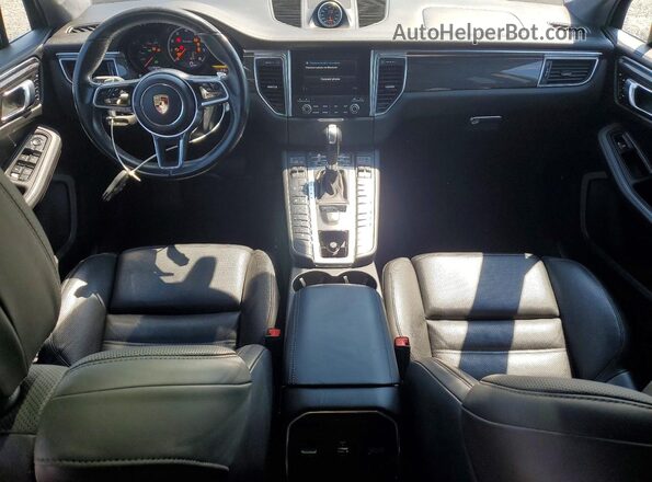 WP1AF2A55HLB61526 2017 PORSCHE MACAN Black Dashboard view