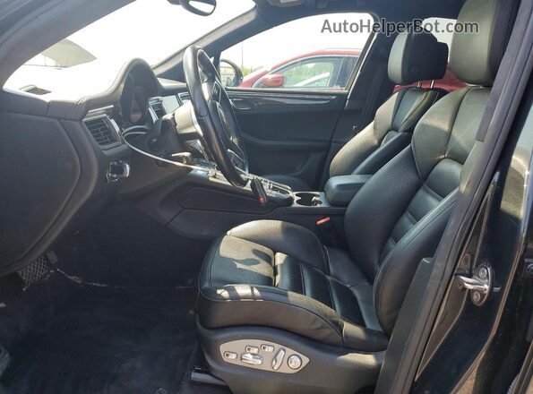 WP1AF2A55HLB61526 2017 PORSCHE MACAN Black Front interior view