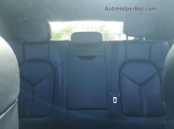 WP1AG2A59JLB60107 2018 PORSCHE MACAN Black Հետևի նստատեղերի տեսք
