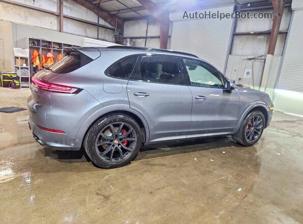 WP1AL2AY8TDA15921 2026 PORSCHE CAYENNE Gray უკანა მარჯვენა
