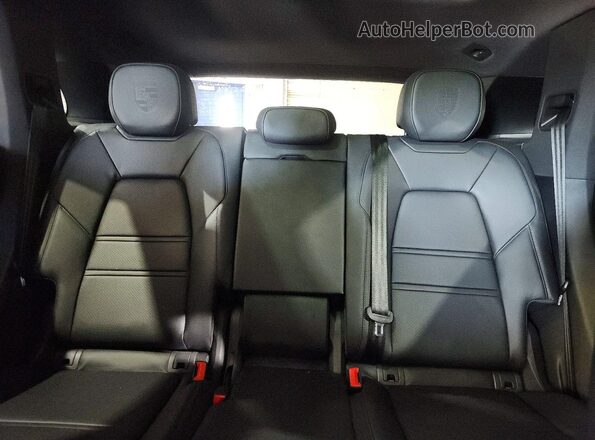 WP1AL2AY8TDA15921 2026 PORSCHE CAYENNE Gray უკანა სავარძლების ხედი