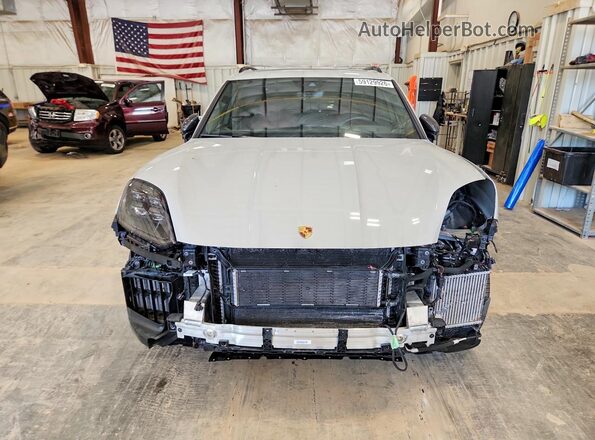 WP1AM2AY4RDA48257 2024 PORSCHE CAYENNE Gray Դիմացի տեսք
