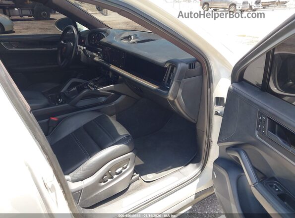 WP1BA2AY1RDA52862 2024 PORSCHE CAYENNE Gray Սալոնի դիմացի տեսք