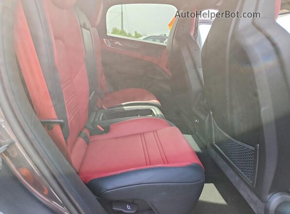 WP1BK2AY4RDA72293 2024 PORSCHE CAYENNE Серый Вид задней части салона