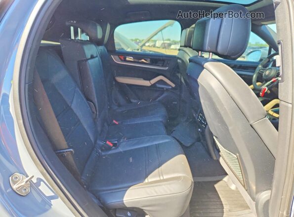 WP1BL2AY3RDA60245 2024 PORSCHE CAYENNE Gray უკანა სავარძლების ხედი