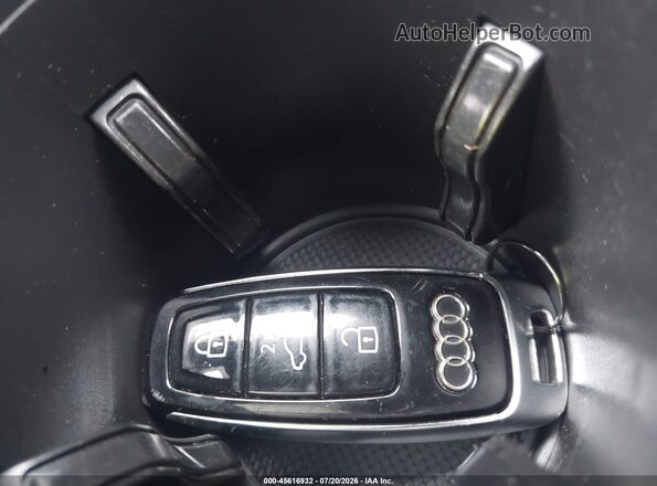 WUA1DBF2XRN900243 2024 AUDI RS6 Black Vista del salpicadero