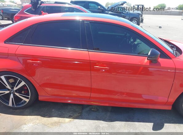 WUABWGFF3J1905732 2018 AUDI RS3 Orange Widok wnętrza z tyłu