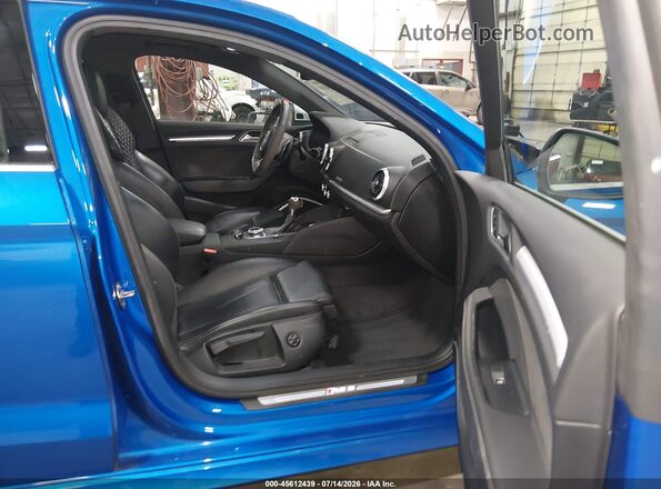 WUABWHFF1J1905301 2018 AUDI RS3 Blue Vista interior delantera