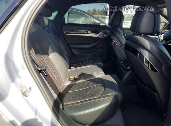 WUAJ5AFD0HN900064 2017 AUDI S8 Серебряный Вид задних сидений