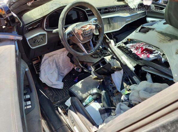 WUAPCBF24MN903029 2021 AUDI RS7 White Vista del salpicadero