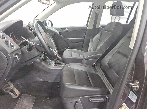 WVGAV7AX0GW546343 2016 VOLKSWAGEN TIGUAN Gray Вид салону спереду