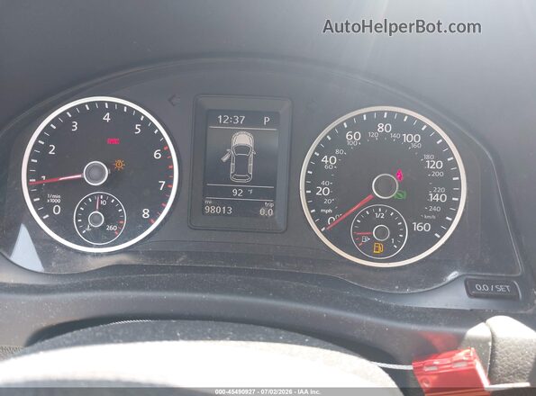 WVGAV7AX0HK033084 2017 VOLKSWAGEN TIGUAN Blue უკანა სავარძლების ხედი