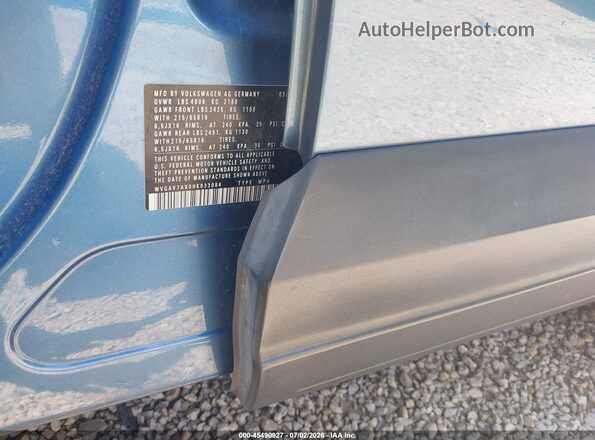 WVGAV7AX0HK033084 2017 VOLKSWAGEN TIGUAN Blue ძრავის განყოფილების ხედი