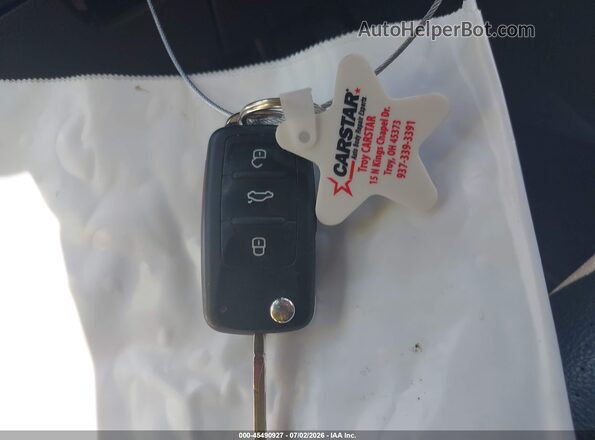 WVGAV7AX0HK033084 2017 VOLKSWAGEN TIGUAN Blue წინა პანელის ხედი
