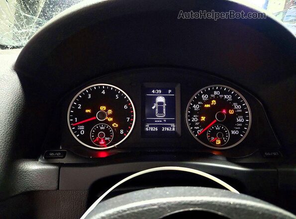 WVGAV7AX0JK002679 2018 VOLKSWAGEN TIGUAN Black Սարքավորումների վահանակի տեսք