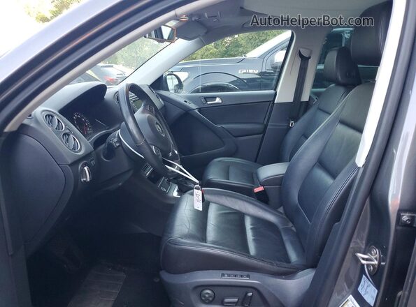 WVGAV7AX1GW602189 2016 VOLKSWAGEN TIGUAN Gray Widok wnętrza z przodu