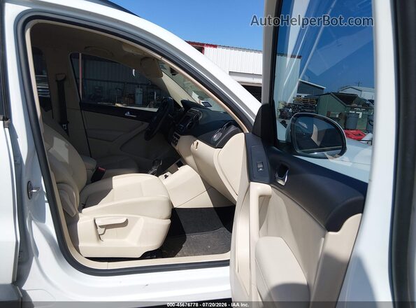 WVGAV7AX3GW546997 2016 VOLKSWAGEN TIGUAN White Vista interior delantera