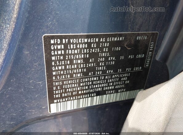 WVGAV7AX3HK005165 2017 VOLKSWAGEN TIGUAN Blue Vista del compartimento del motor