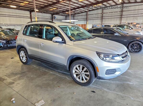WVGAV7AX3JK001395 2018 VOLKSWAGEN TIGUAN Серебряный Передняя правая четверть