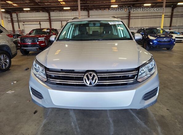 WVGAV7AX3JK001395 2018 VOLKSWAGEN TIGUAN Серебряный Вид спереди