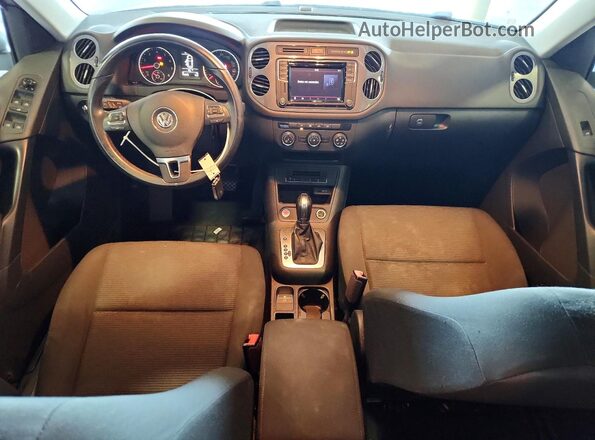 WVGAV7AX3JK001395 2018 VOLKSWAGEN TIGUAN Серебряный Вид панели приборов