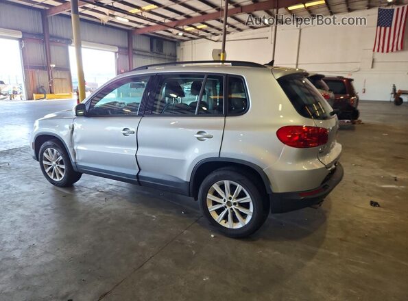 WVGAV7AX3JK001395 2018 VOLKSWAGEN TIGUAN Серебряный Задняя левая четверть