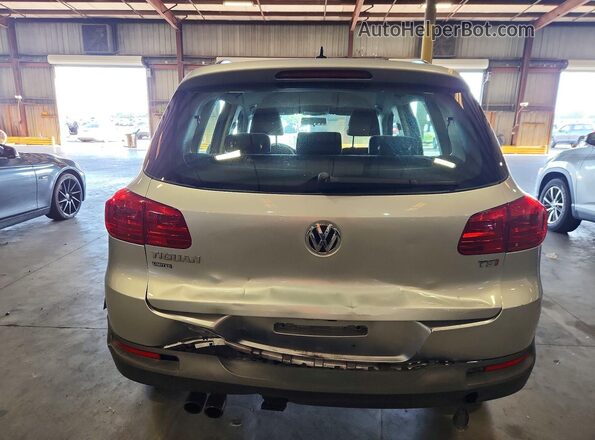 WVGAV7AX3JK001395 2018 VOLKSWAGEN TIGUAN Серебряный Вид сзади