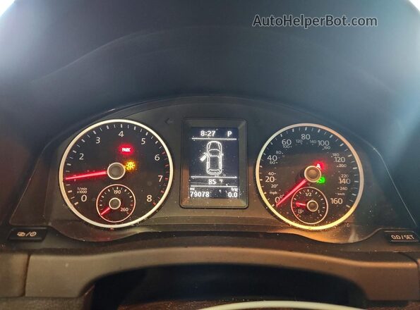 WVGAV7AX3JK001395 2018 VOLKSWAGEN TIGUAN Серебряный Вид щитка приборов