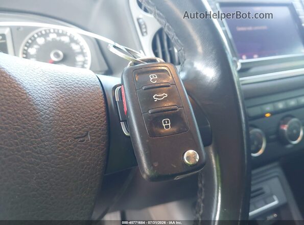 WVGAV7AX3JK003759 2018 VOLKSWAGEN TIGUAN Black Вид панелі приладів