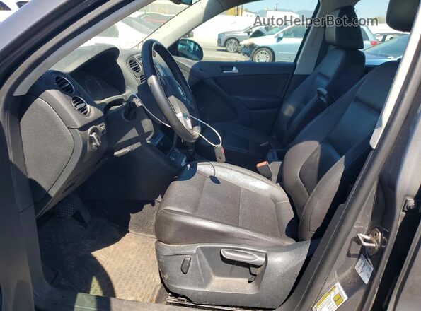 WVGAV7AX4GW612389 2016 VOLKSWAGEN TIGUAN Серый Вид салона спереди