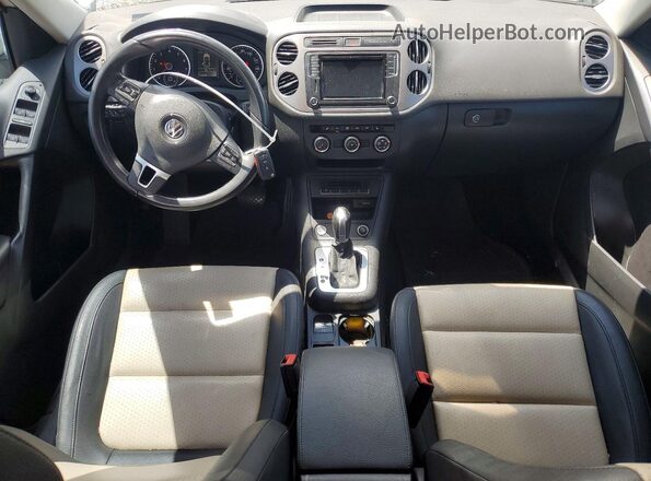 WVGAV7AX4HK001139 2017 VOLKSWAGEN TIGUAN White წინა პანელის ხედი