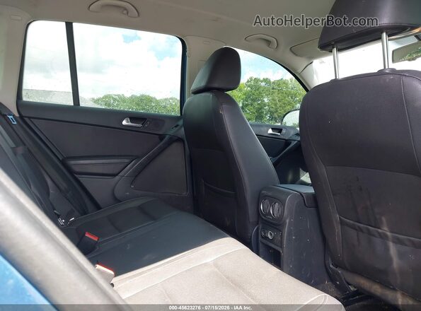 WVGAV7AX4HW503514 2017 VOLKSWAGEN TIGUAN Синий Вид наклейки с VIN-кодом