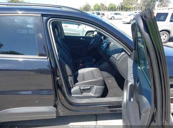 WVGAV7AX6GW610837 2016 VOLKSWAGEN TIGUAN Black Սալոնի դիմացի տեսք