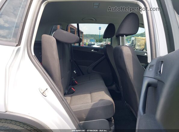WVGAV7AX7HK044521 2017 VOLKSWAGEN TIGUAN Silver Vista de la etiqueta del VIN