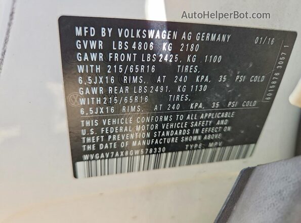 WVGAV7AX8GW578330 2016 VOLKSWAGEN TIGUAN White Vista del compartimento del motor