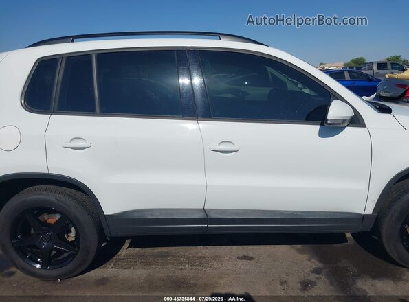 WVGAV7AX8HK001645 2017 VOLKSWAGEN TIGUAN White Սալոնի հետևի տեսք