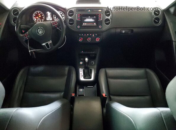WVGAV7AX9GW580717 2016 VOLKSWAGEN TIGUAN White Vista del salpicadero
