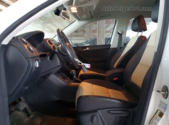 WVGAV7AX9GW602022 2016 VOLKSWAGEN TIGUAN White Widok wnętrza z przodu