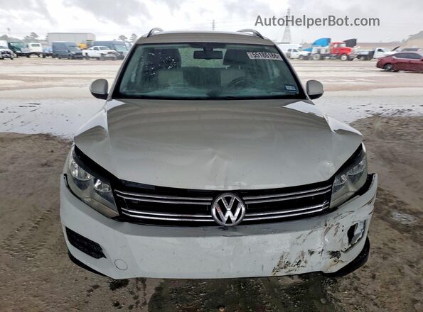 WVGAV7AX9GW602022 2016 VOLKSWAGEN TIGUAN White Widok z przodu